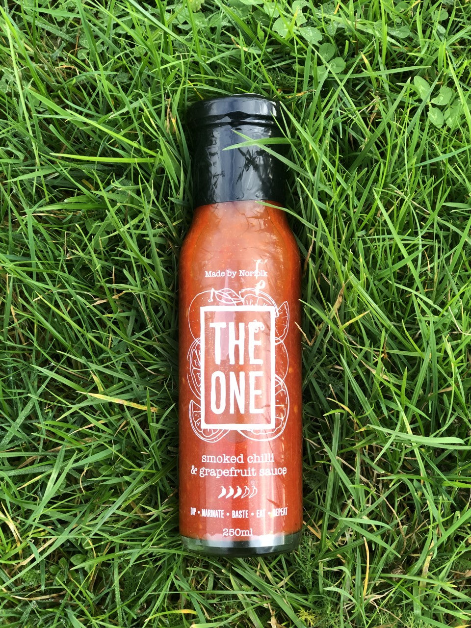 Smoked chilli and grapefruit table sauce 250ml glass